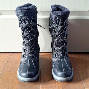 Aquatherm size 7M winter boots